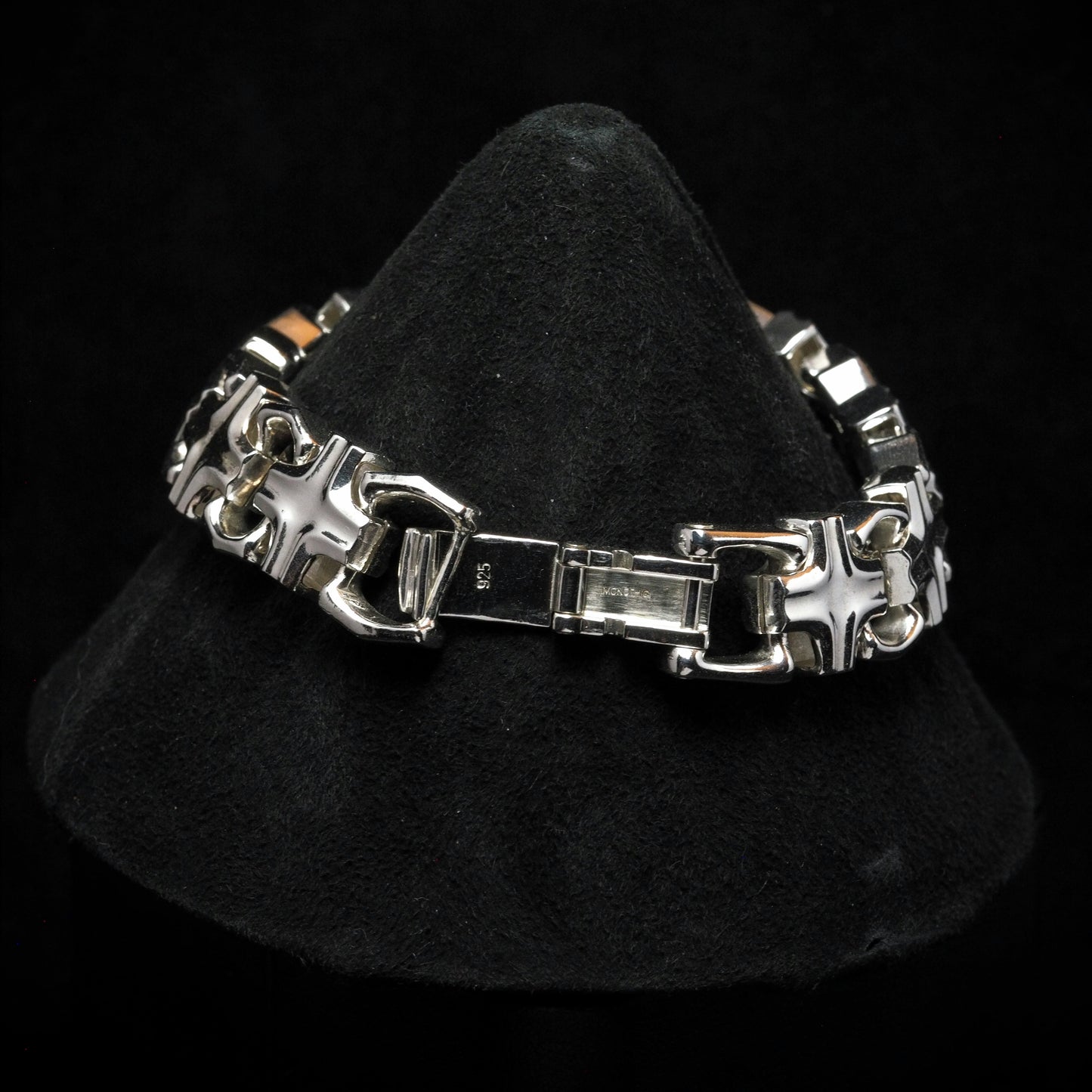 Cross Link Chain Bracelet