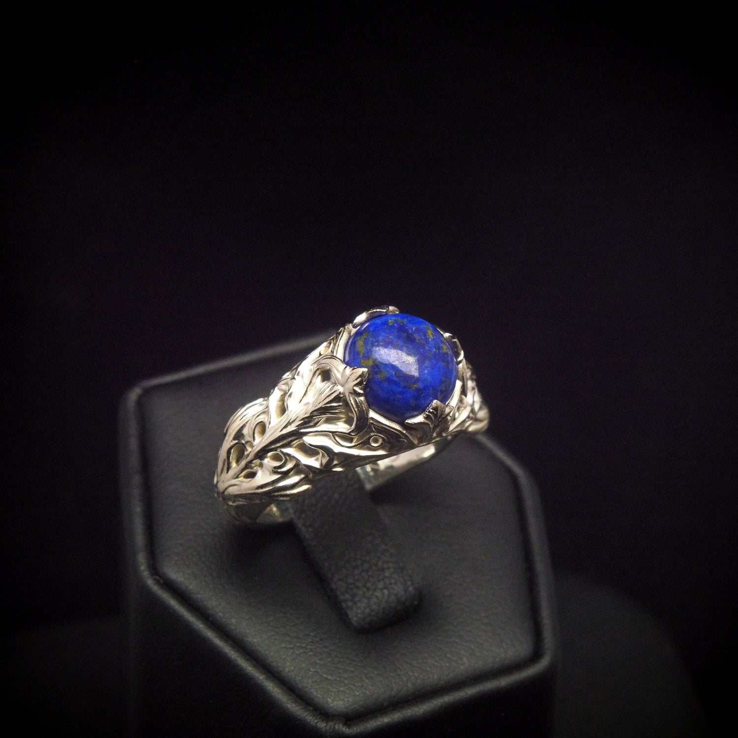 Mithril Ring of Insight – Monothic