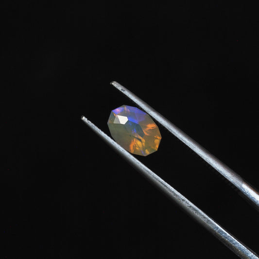 Lightening Ridge Faceted Opal Oval LR02