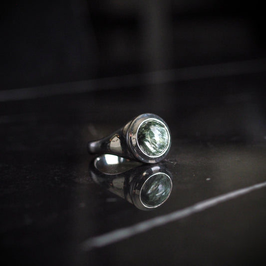 Seraphinite Cauldron Ring in Sterling Silver - Size 7